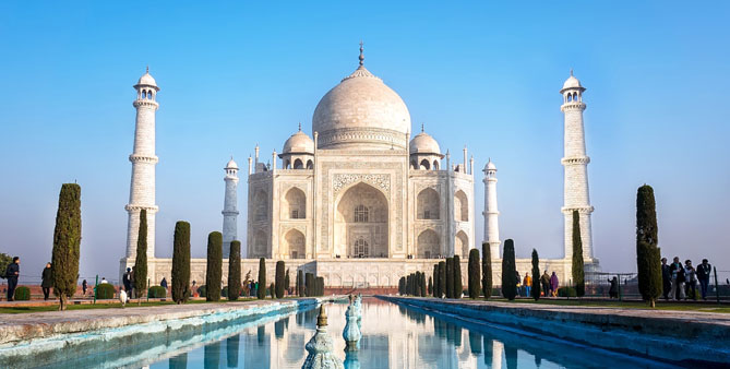 Agra tour from Train Deccan Odyssey