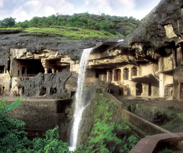 Deccan Odyssey Amenities